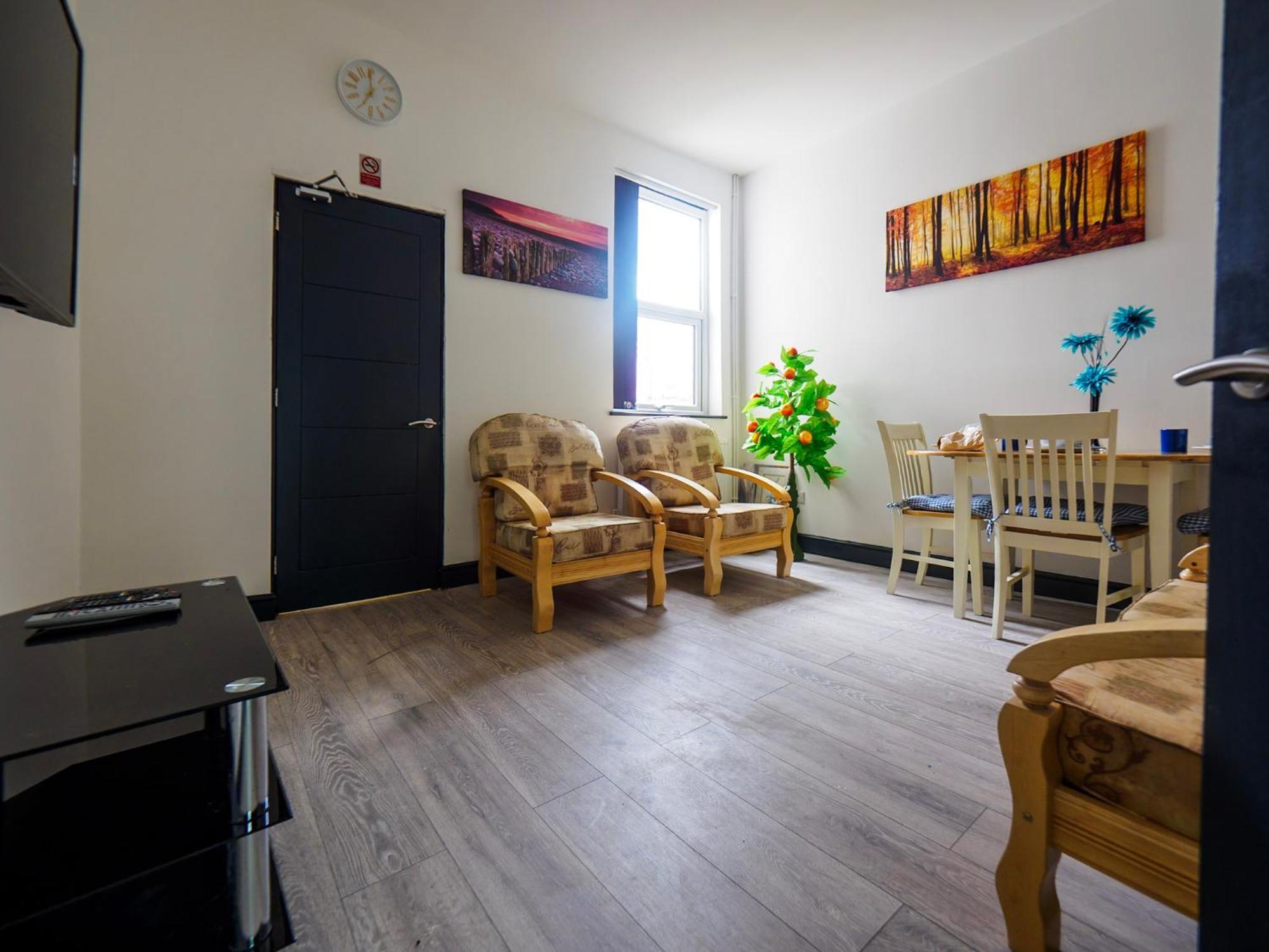 Stoke-on-Trent Chatham Lodge Cosy Large Double Room 1 מראה חיצוני תמונה