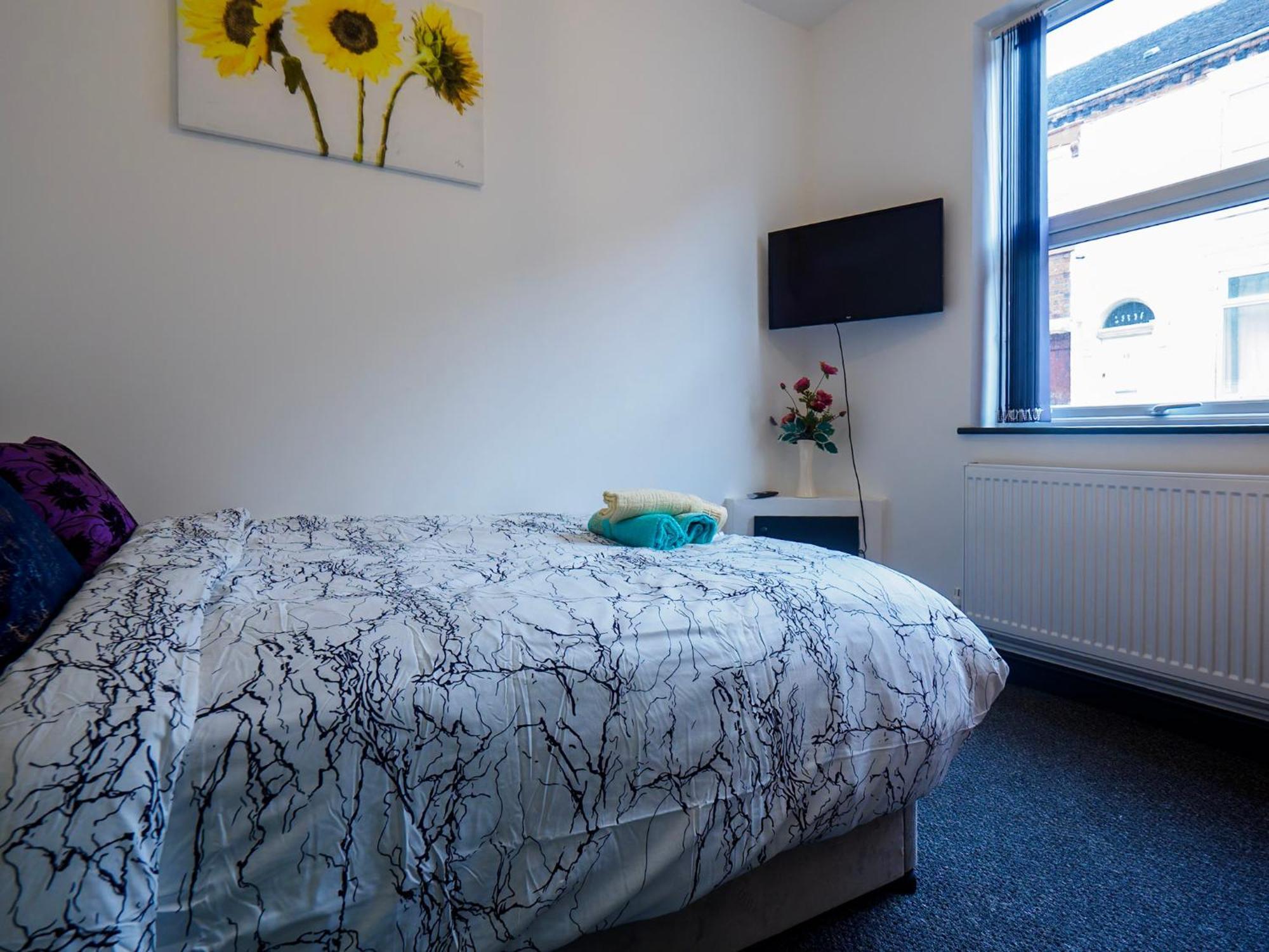Stoke-on-Trent Chatham Lodge Cosy Large Double Room 1 מראה חיצוני תמונה
